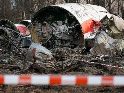Смоленская катастрофа: Россия и Польша дополнительно осмотрят обломки самолета