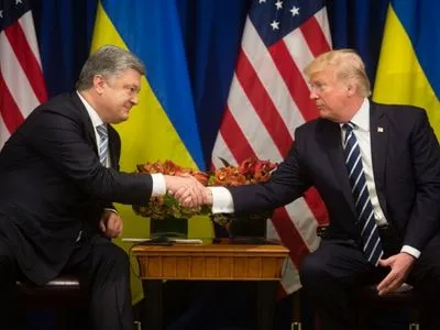 США всегда будут стоять рядом с Украиной: Трамп поздравил с Днем Независимости