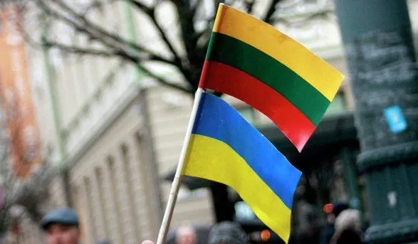 Глава МИД Литвы записал украинцам видеообращение возле Катериновки