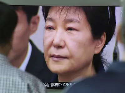 ЗМІ: суд Південної Кореї збільшив термін тюремного ув'язнення для екс-президента до 25 років
