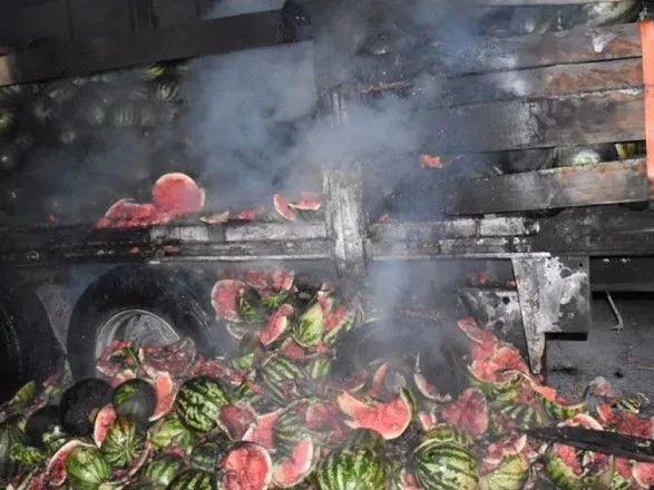 Причеп із кавунами загорівся в Одеській області