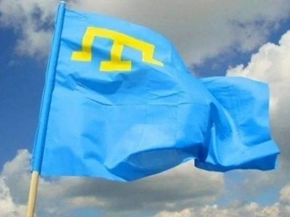 ФСБ 18 годин не випускала кримського татарина з Криму до України