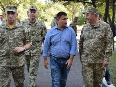 Украинских послов "вооружили" разведданными о российских офицерах в ОРДЛО