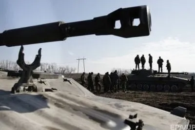 Бойовики обстріляли населений пункт на Донеччині: є поранена