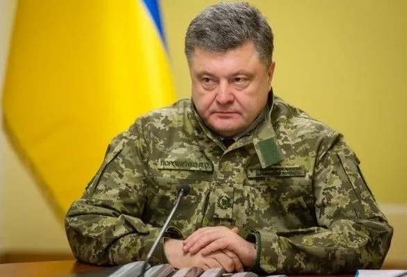 Україна здатна запропонувати партнерам новітню зброю - Порошенко