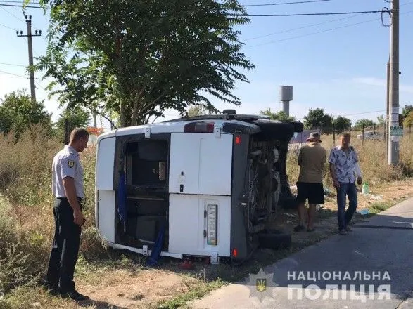 В Одесской области микроавтобус с пассажирами попал в ДТП: пострадали 11 человек