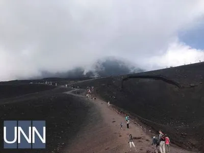 Удивительное зрелище: туристы направляются в Италию, чтобы увидеть извержение Этны