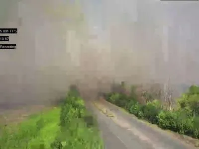 В ОБСЄ показали пожежі через детонацію мін на Донбасі