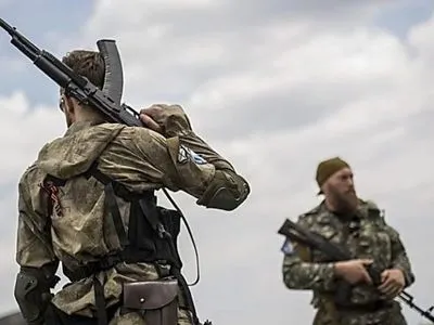 Школьное перемирие: боевики на Донбассе применили пулеметы, стрелковое оружие и гранатомет
