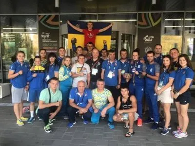 Молодежная украинская сборная по боксу завоевала четыре медали чемпионата мира