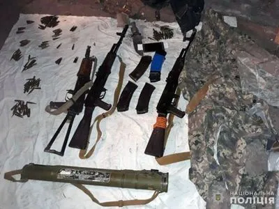 В Мариуполе нашли схрон боевика с оружием, украденным из Крыма