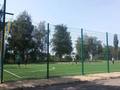 В селах Сумской области открывают новые футбольные мини-площадки