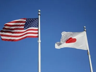 Президент США заявил о начале торговых переговоров с Японией