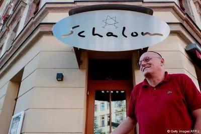 Прем'єр Саксонії засудив напад на ресторан єврейської кухні в Хемніці
