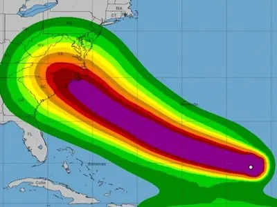 Ураган "Флоренс" загрожує східному узбережжю США