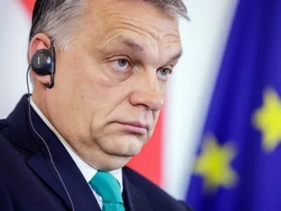 Премьер Венгрии обвинил ЕС в "шантаже"