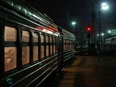 На Харківщині вантажні вагони врізалися у потяг з пасажирами