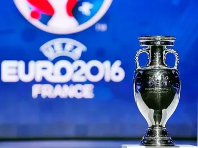 Внук Суркиса опроверг перелет на матч Евро-2016 за счет ФФУ: меня вообще не было на игре