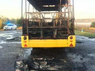 У Харківській області на ходу загорівся пасажирський автобус