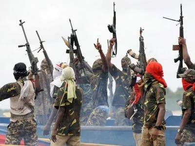 Пірати викрали 12 осіб із торгового судна біля берегів Нігерії