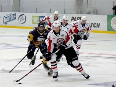 Хокеїсти "Донбасу" обіграли "Білий Барс" у першій грі третього туру УХЛ