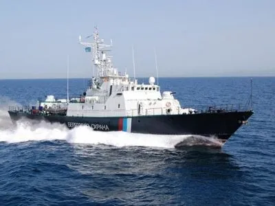 У РФ заявили, що їх берегова охорона супроводжує два кораблі ВМС України біля Криму