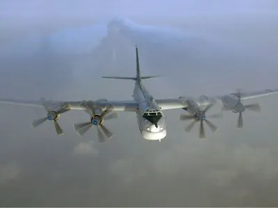 Военные США заметили четыре самолета-разведчика России возле Аляски
