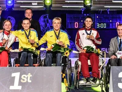 Украина завоевала восемь медалей на старте ЧЕ по фехтованию среди паралимпийцев