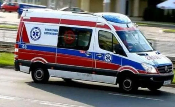 У Польщі вантажівка протаранила шкільний автобус: є жертви