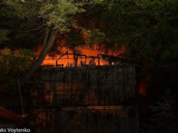В Одессе горит здание санатория