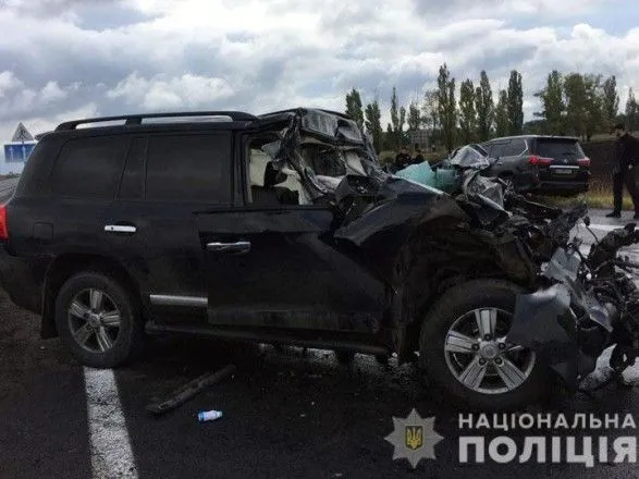 В Донецкой области не разминулись легковушка и грузовик, есть пострадавшие
