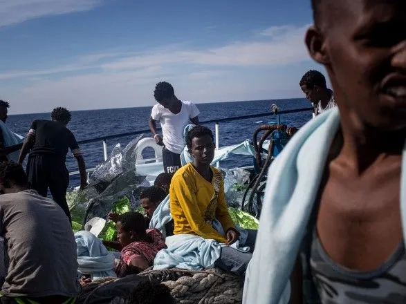 Нидерланды потребуют от СБ ООН расширить черный список мигрантов-контрабандистов