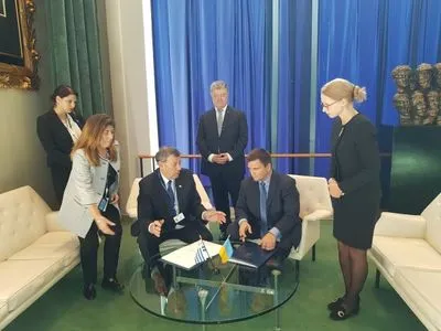 Украина и Уругвай подписали соглашение о безвизовом режиме