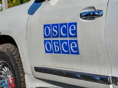 Российский конвой из 16 автомобилей пересек украинскую границу - ОБСЕ