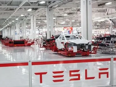 Акции Tesla по итогам биржевых торгов в США прибавили в стоимости более 17%