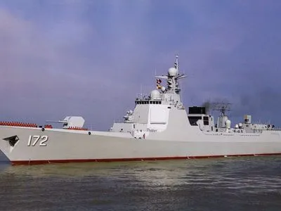 Корабель ВМС Китаю небезпечно наблизився до американського есмінця у Південно-Китайському морі