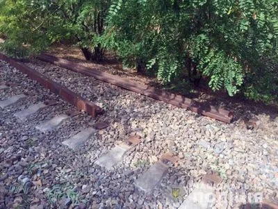 Почти километр железнодорожных путей украли в Донецкой области