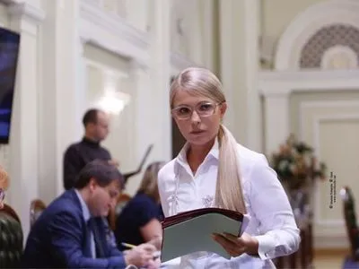 Тимошенко требует пересмотреть бюджет-2019, который лишь усугубляет стагнацию и бедность