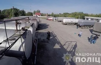 Подпольный НПЗ в Днепропетровской паразитировал на мощностях "Укртранснафты"