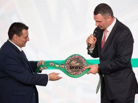 Кличко сделал большое дело, когда добился внесения флага Украины на эмблему WBC - журналист