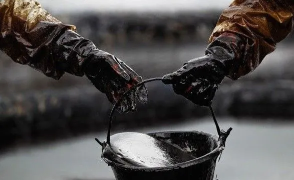 ukrayina-planuye-stvoriti-rezerv-nafti