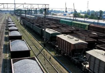 Росія вкрала в України 30 тис. вагонів та розпродає їх - Геращенко