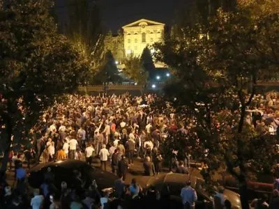 В Ереване прошла многотысячная акция протеста