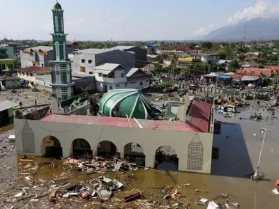Канада виділить Індонезії 1,5 млн доларів США для постраждалих від землетрусу і цунамі
