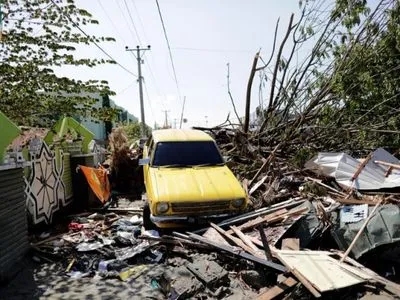 АР: число жертв землетрусу і цунамі в Індонезії перевищило 1500 осіб