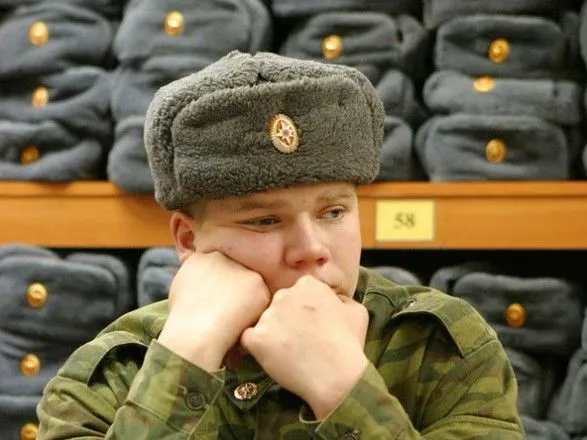 У російській армії не збираються відмовлятись від шапок-вушанок