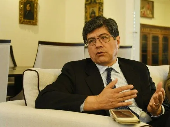 Голова МЗС Еквадору: рішення про надання притулку Ассанжу залишається в силі