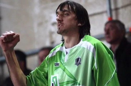 pomer-legendarniy-ukrayinskiy-basketbolist-grigoriy-khizhnyak