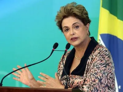 Экзит-пол свидетельствует о поражении экс-президента Руссефф на выборах в сенат Бразилии