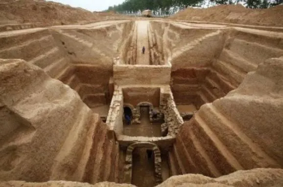 На юго-западе Китая обнаружено более 200 гробниц доисторических времен